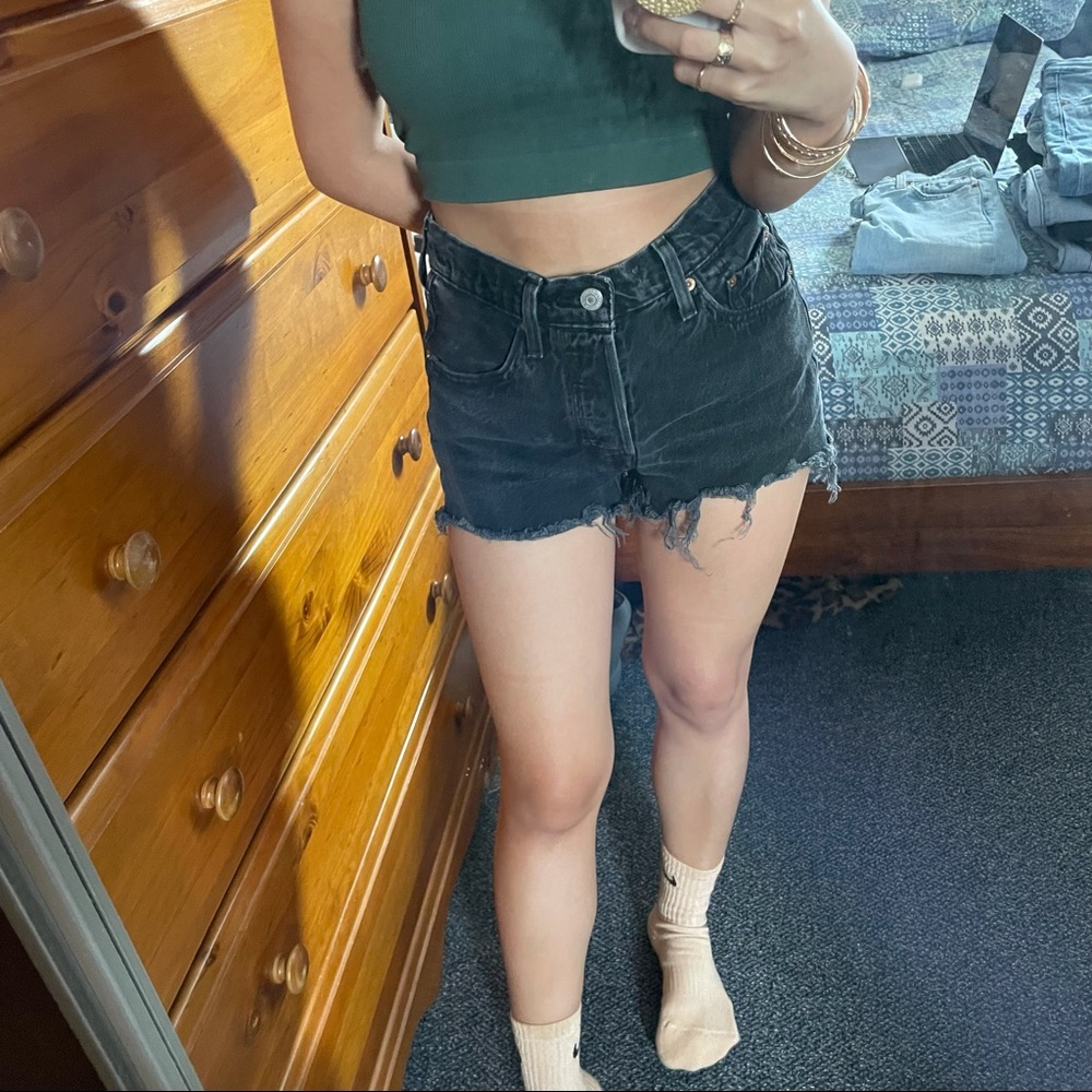 Black levis shorts